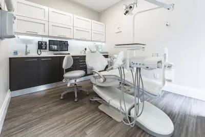 Atendimento de emergência odontológica na Riso Facial